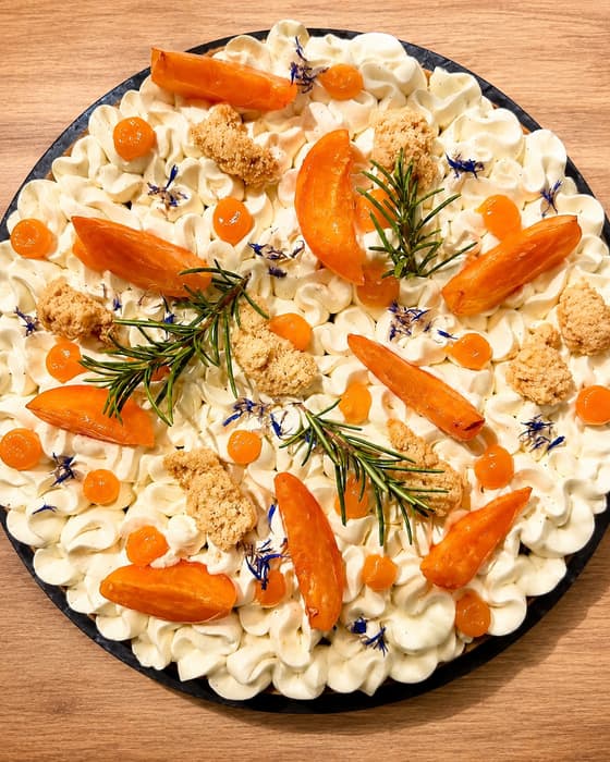 Tarte aux abricots et romarin